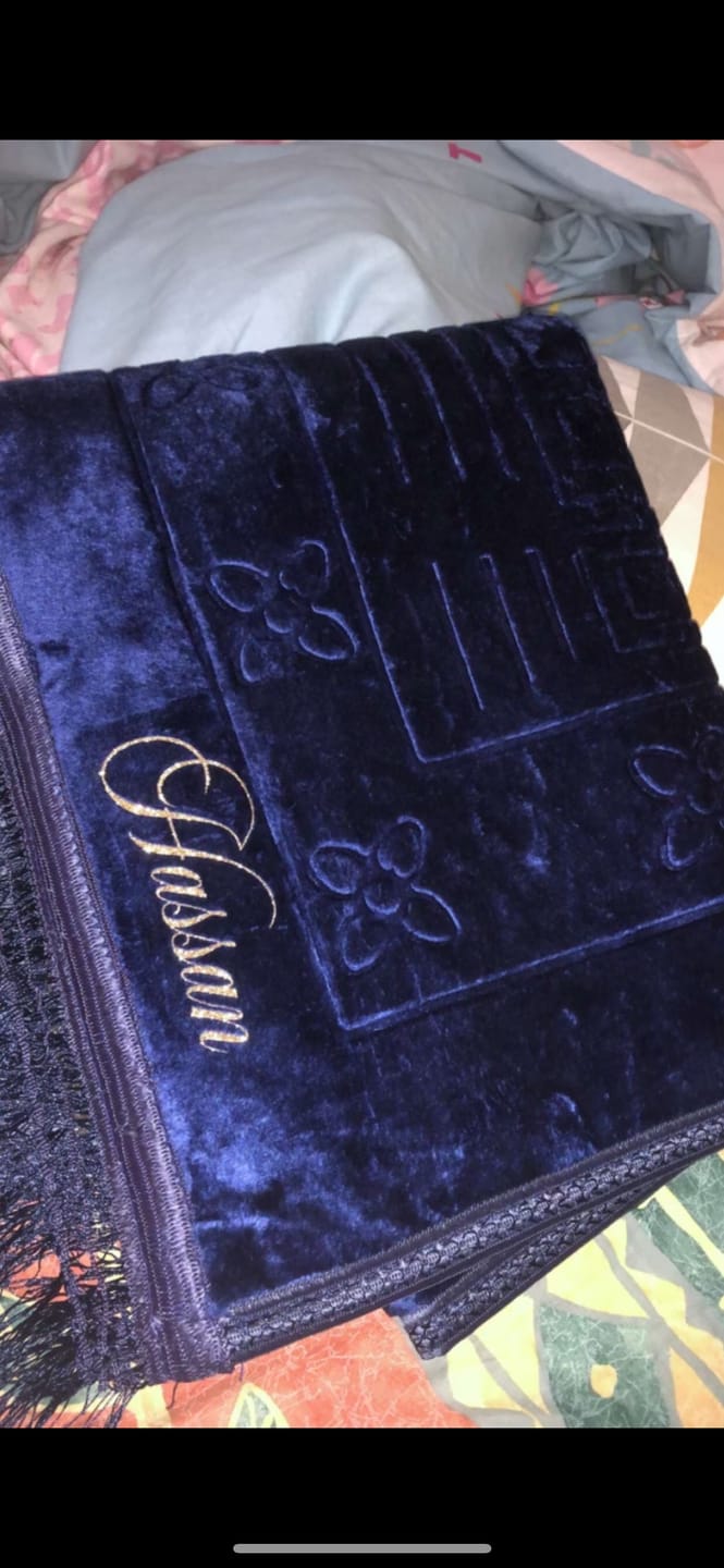 Customer photo review of Tapis de prière épais à personnaliser marine