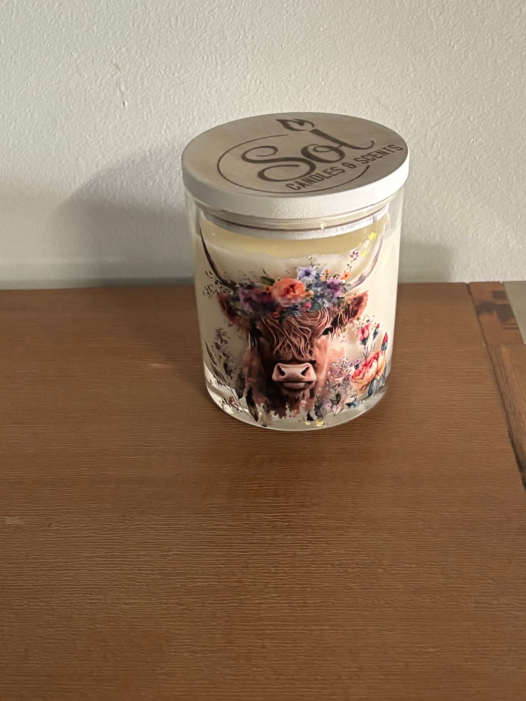 Customer photo review of Highland Cow Floral Xlarge Candle