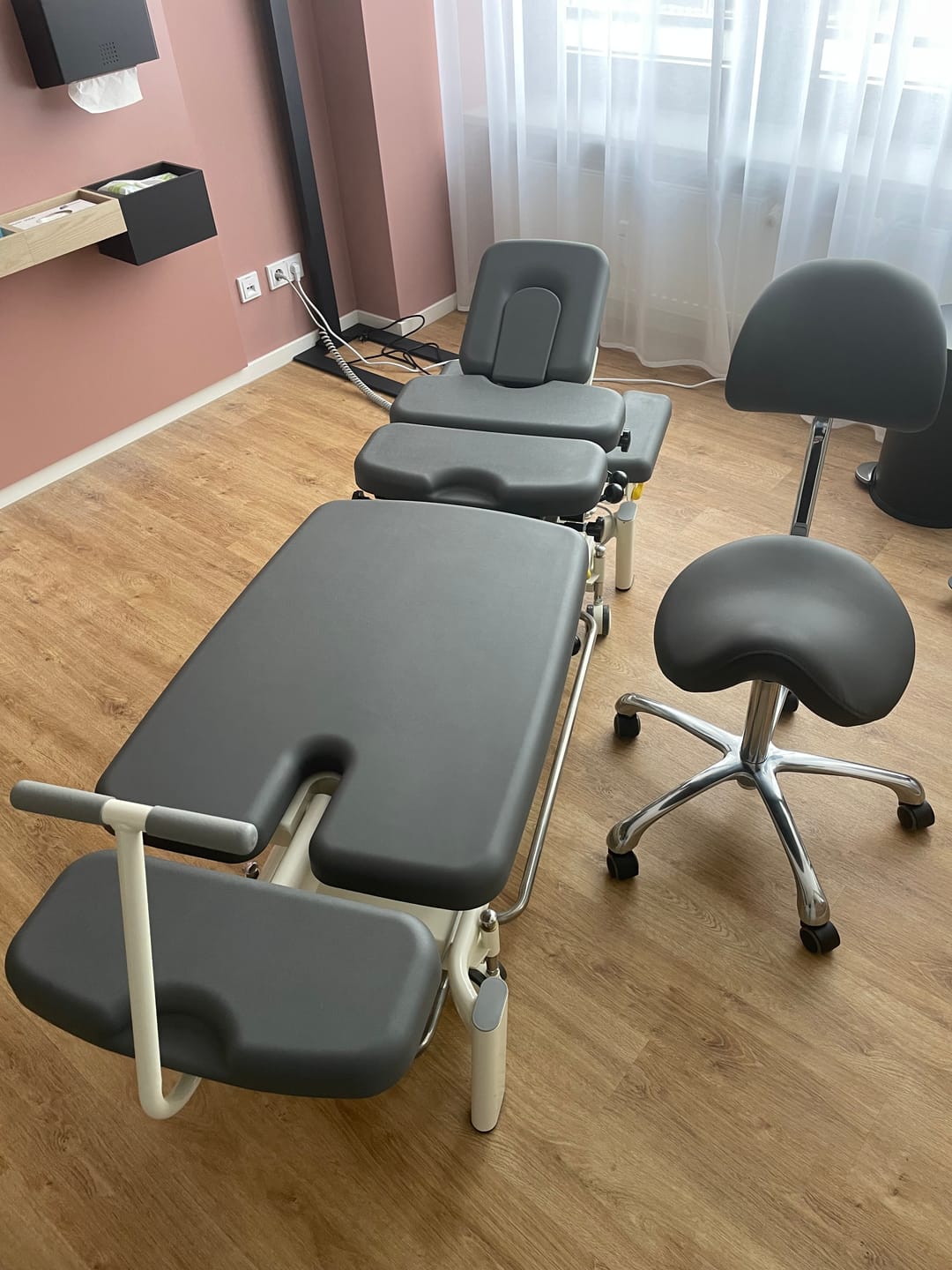 Customer photo review of Rollhocker Diana Grau