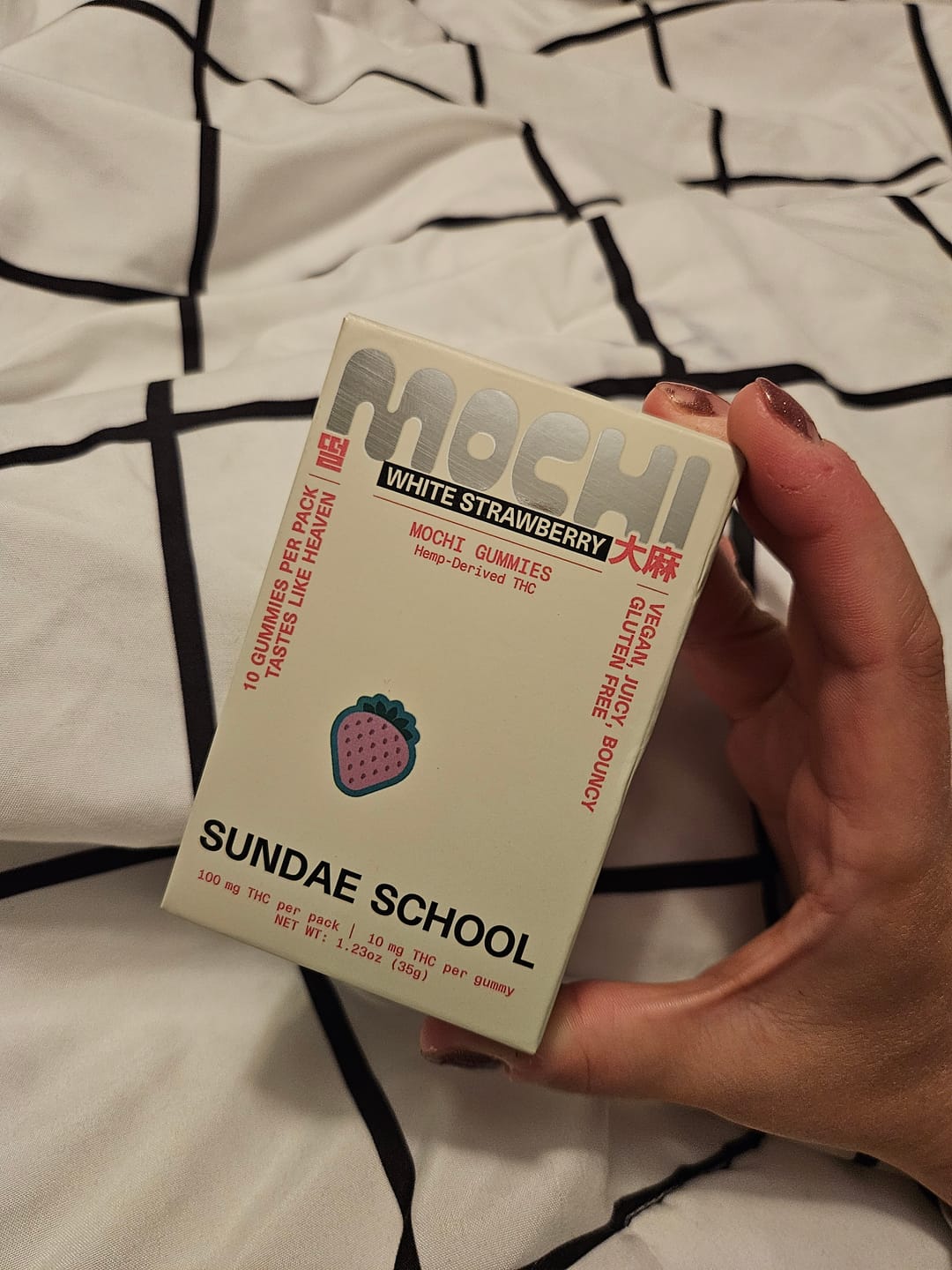 Customer photo review of White Strawberry (10mg)