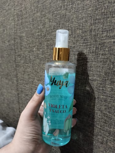 Customer photo review of Body Mist 236 mL Violeta y Sauco