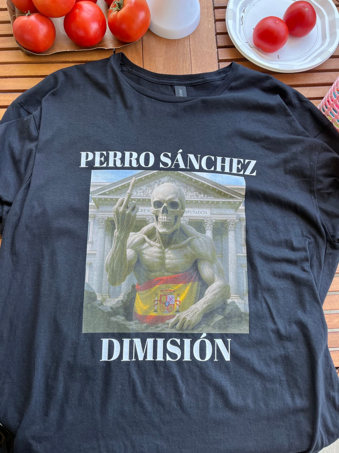 Customer photo review of Perro Sánchez Dimisión (quedan pocas unidades)