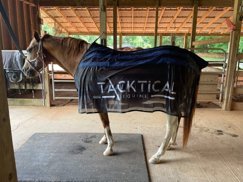 Customer photo review of TACKTICAL™ BLACK COOLING THERAPY SHEET