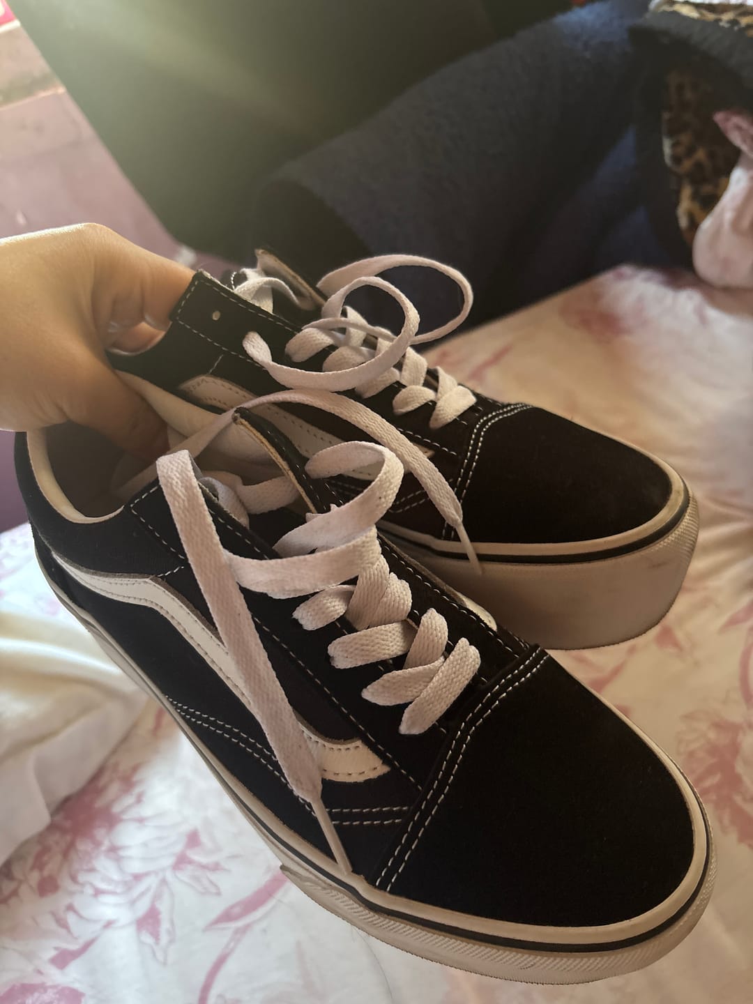 Customer photo review of Zapatilla Vans Old Skool Stackform Mujer Negro