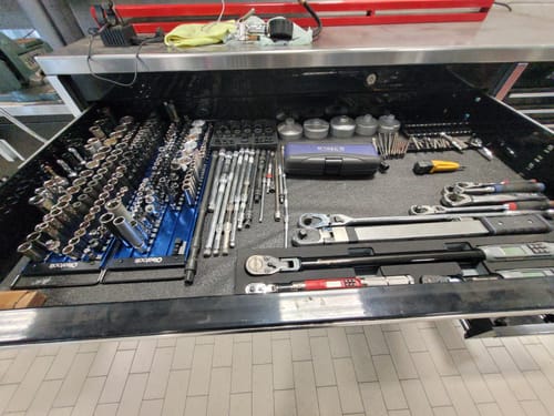 Customer photo review of 90-Slot Portable Aluminum Socket Tray