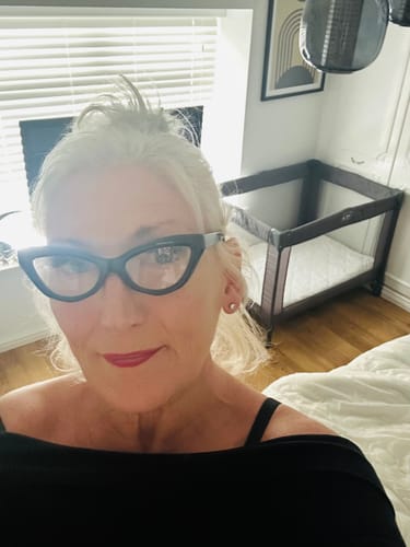 Customer photo review of Chic Cat-eye Reading Glasses Stylish Readers R2033