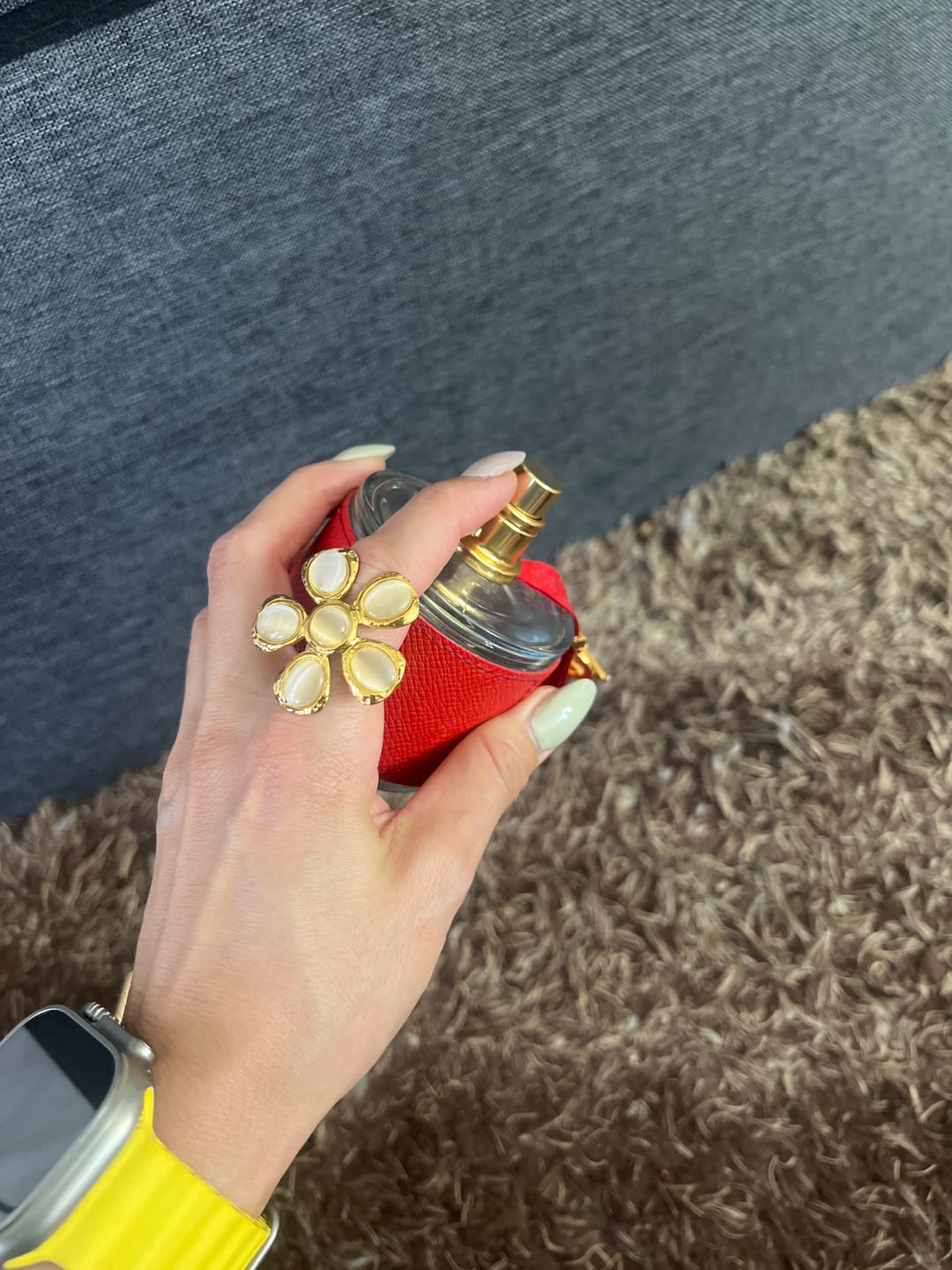 Customer photo review of Anillo Flor Con Perla