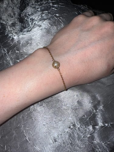 Customer photo review of Vintage Pearl Bracelet