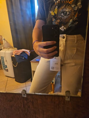 Lorena B. review of Calça Jeans Slouchy Cacau Bege image 1 out of 2