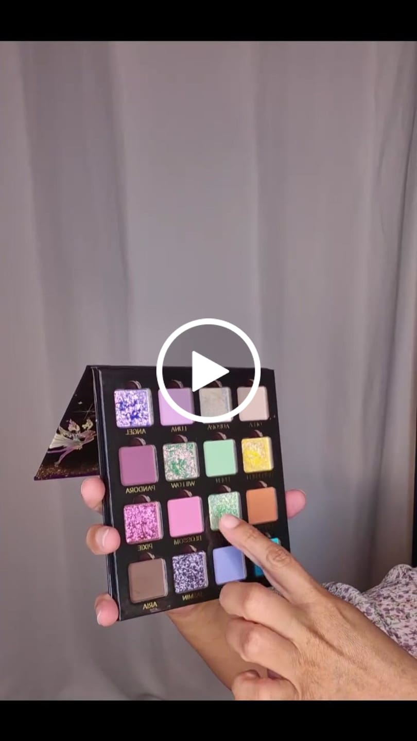 Customer video review of Frosted Fairy Prismatic Pastels Multichrome Magnetic Eyeshadow Palette