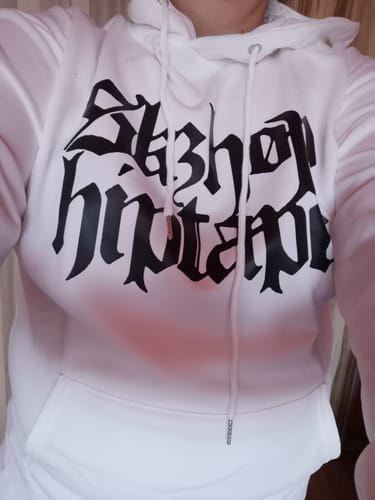 Customer photo review of Cute Kpop Logo Print Loose T-shirt