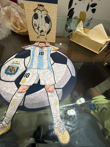 Monserrat S. review of Lionel Messi - Rompecabezas de Madera image 1 out of 1