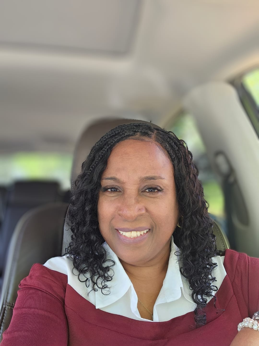 Customer photo review of Kiki - Pre Bleached Human Hair Deep Wave Curls Pre Bleached Knotless Swiss HD Full Lace Boho Box Braided Wig