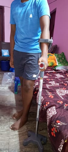 Customer photo review of Astra Max Elbow Crutch Quadripod Base With Height Adjustable & Movable Elbow Support, Light Weight (1 Piece) (Grey)