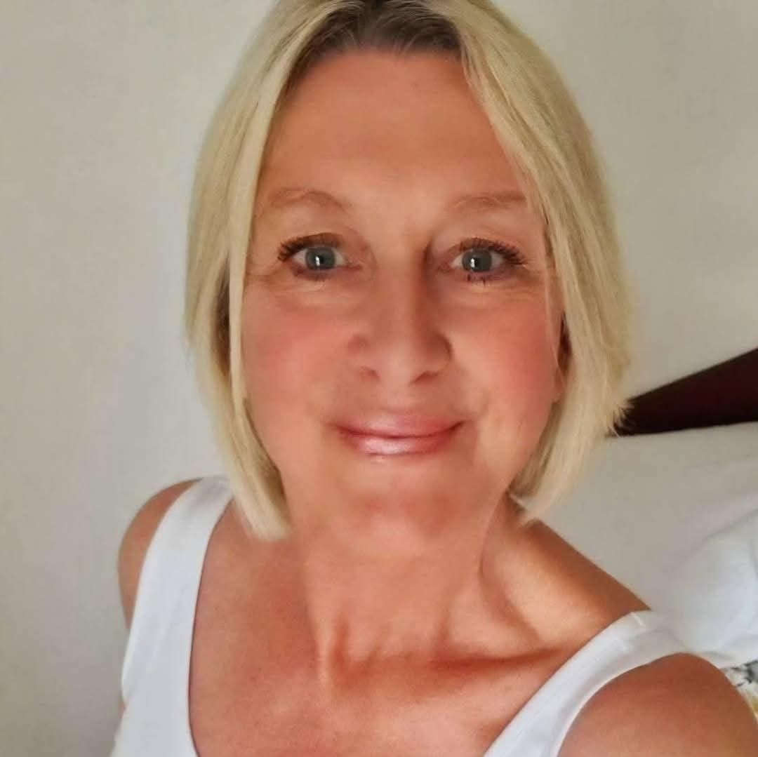 Customer photo review of Vitamin D Face Cream