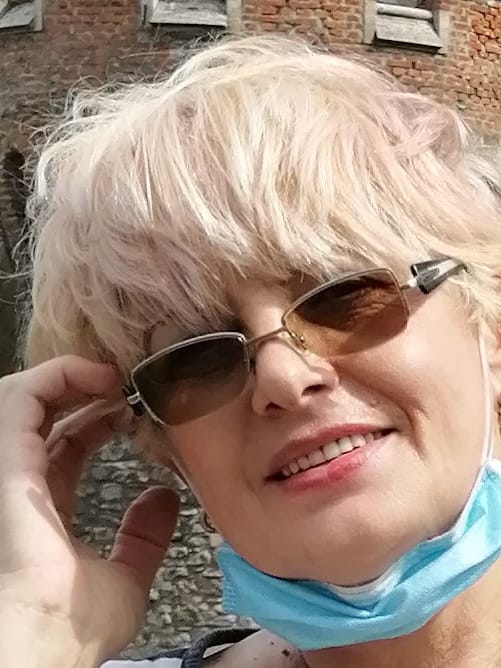 Customer photo review of Cremă iluminatoare de seară pentru ten matur Medi-Peel Gold Age Tox Cream H8 50g