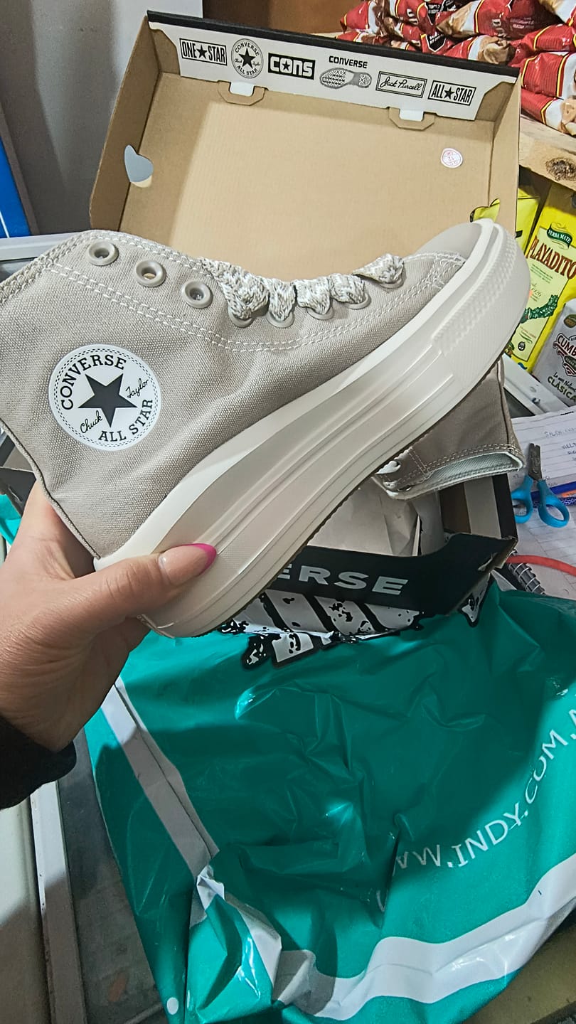 Customer photo review of Zapatillas Converse Chuck Taylor Move Hi Platform Beige
