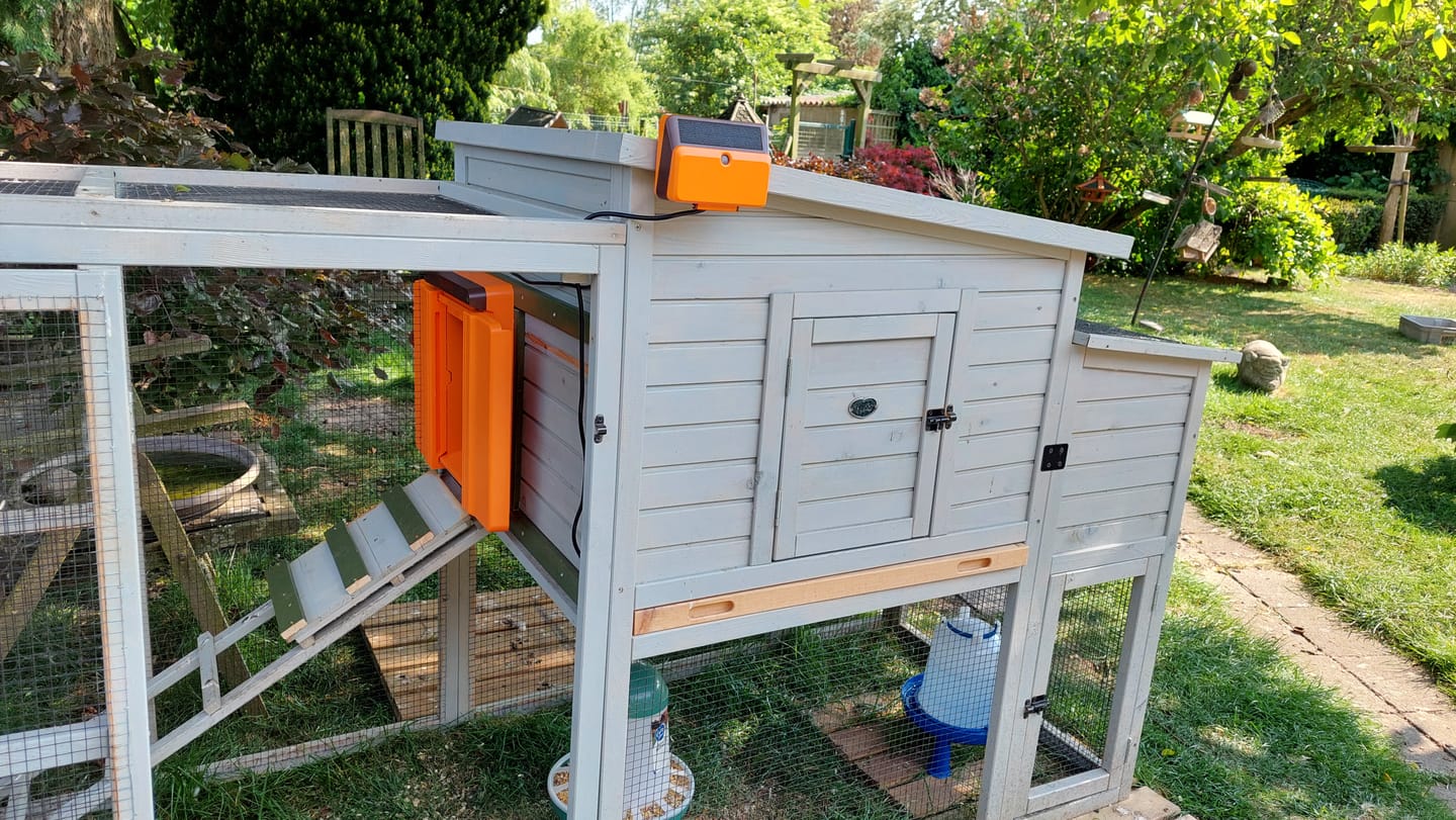Customer photo review of Solar Automatic Chicken Coop Door