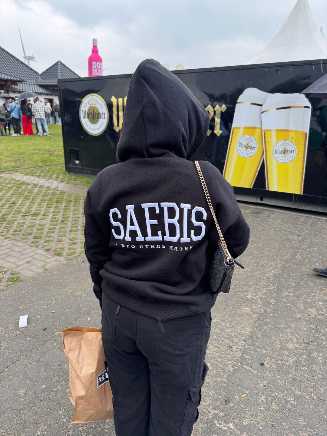 Customer photo review of Lifestyle Herren Zip Hoodie schwarz mit Stickerei by SAEBIS®