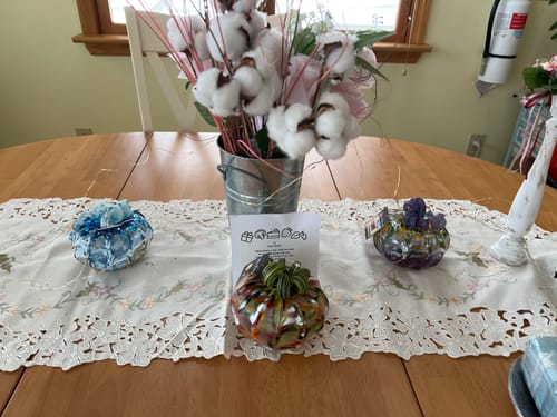 Customer photo review of The Matte Spring Pumpkin w Special Green Stem