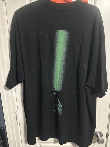 Customer photo review of "Luke" T-Shirt