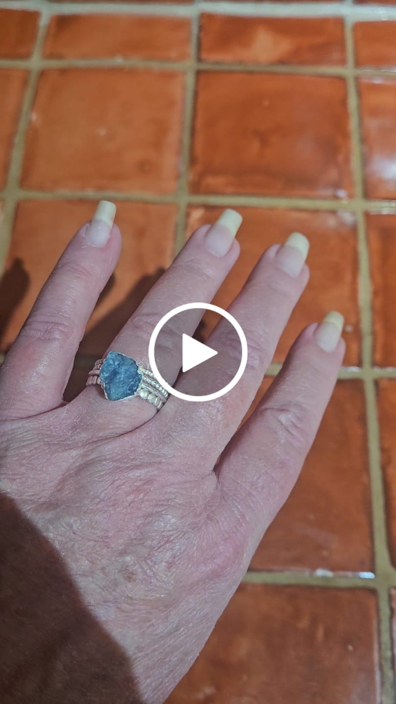 Customer video review of Raw Apatite Silver Stacking Ring Set