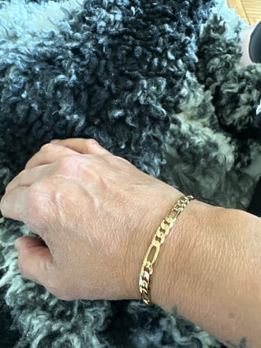 Customer photo review of 6MM Figaro Bracelet  | Gold-filled