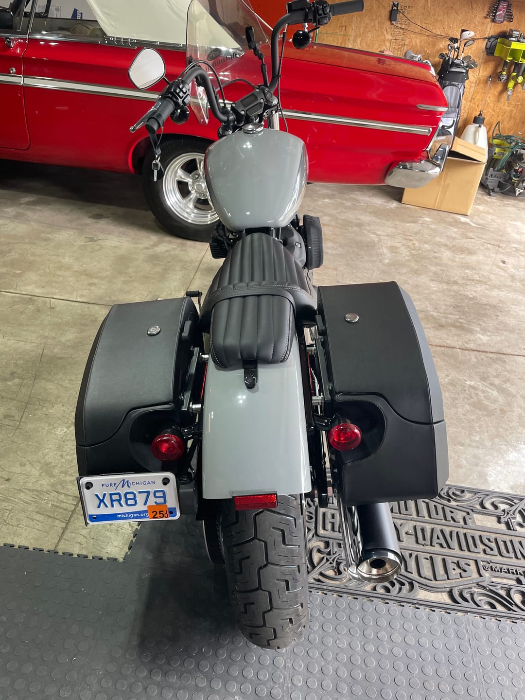 Customer photo review of 32L - Darkin Large Quick Mount Leather Wrapped Hard Saddlebags for Harley Softail Street Bob FXBB