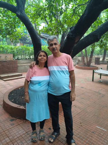 Customer photo review of Pastel Pink-White-Pastel Blue Color Block Family Matching Combo Set