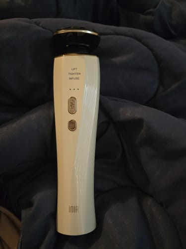 Customer photo review of INIA FLARE Microcurrent Facial Device