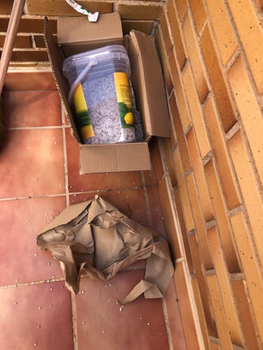 Customer photo review of FERTIBONO Abono Citricos Premium para Limonero y Naranjos, 20-5-10 con Hierro, Calcio, Mat. Orgánica, Azufre, Magnesio y Manganeso - Evita Amarillo en Hojas, Fortalece Raíces y Mejora Frutos, (6,5Kg)