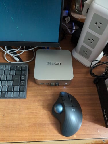 Customer photo review of GEEKOM AI PC A8 MAX ミニPC AMD Ryzen R7-8845HS/R9-8945HS