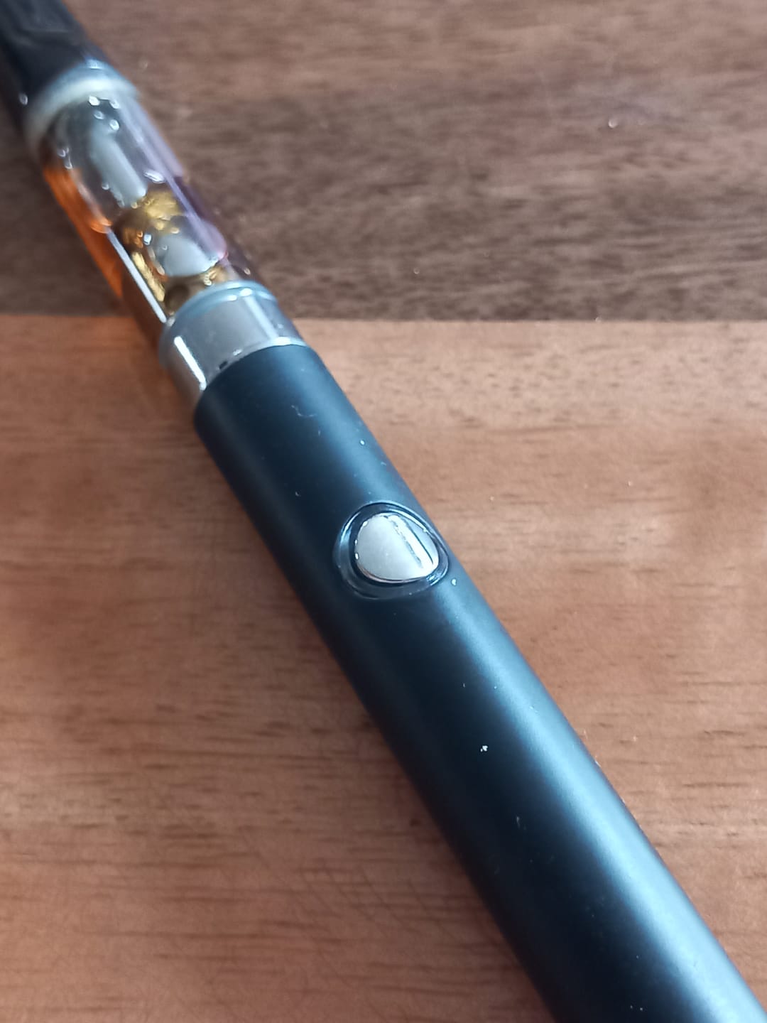 Customer photo review of Vape Pen All Black Preheat Button