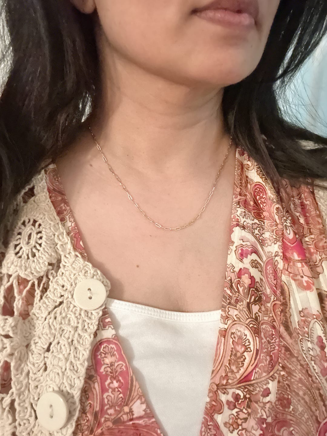 Customer photo review of Gold Essential Ouro Paperclip Necklace