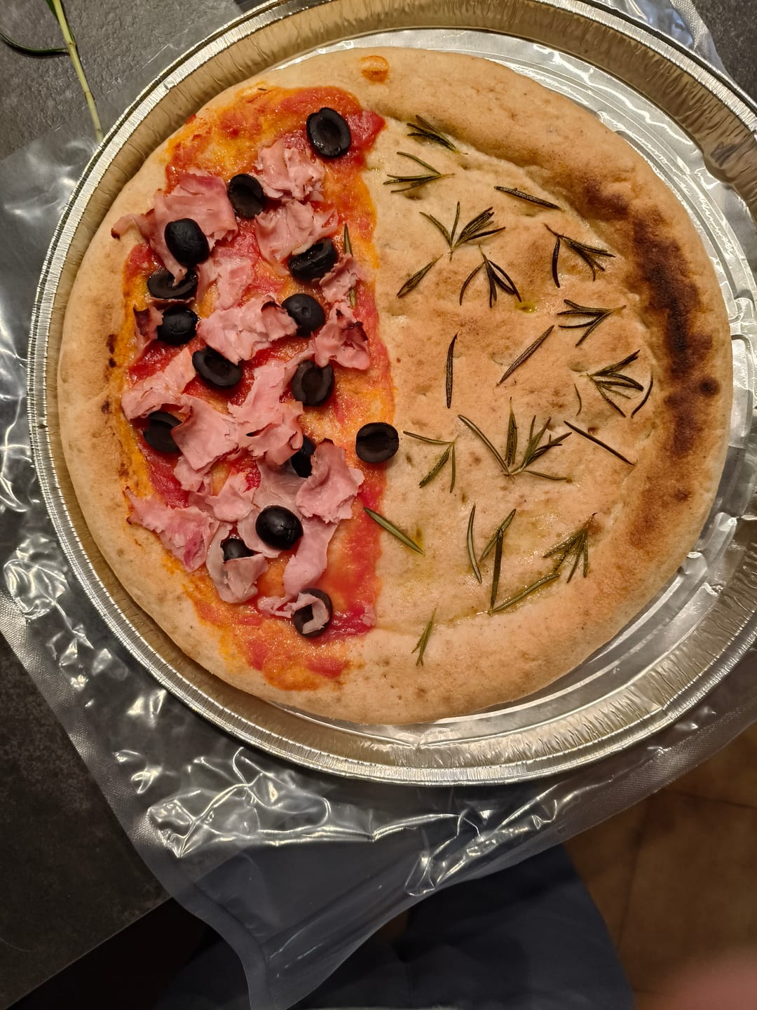 Customer photo review of Pizza Senza Glutine