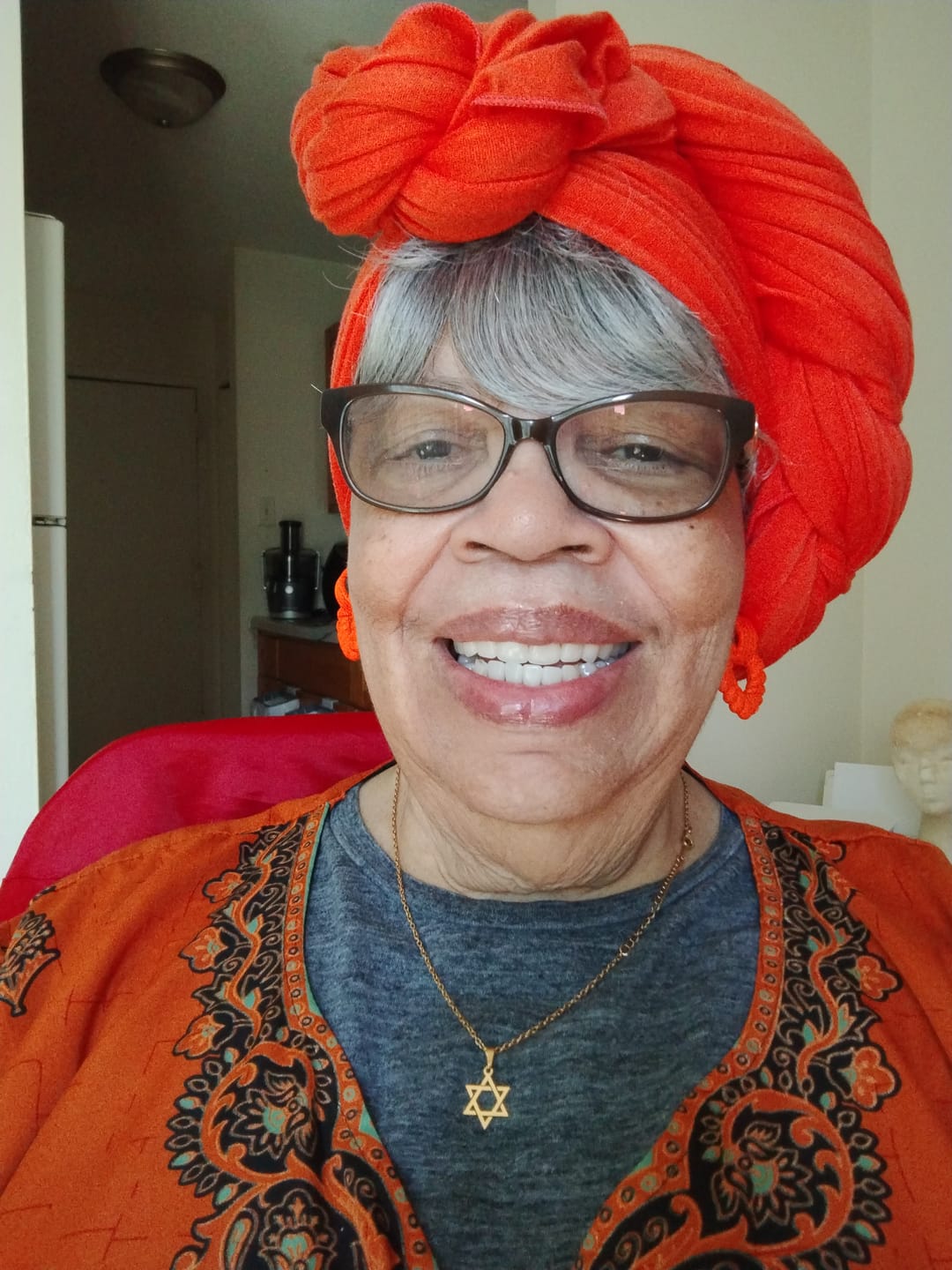 Customer photo review of Israel365 Star of David Necklace