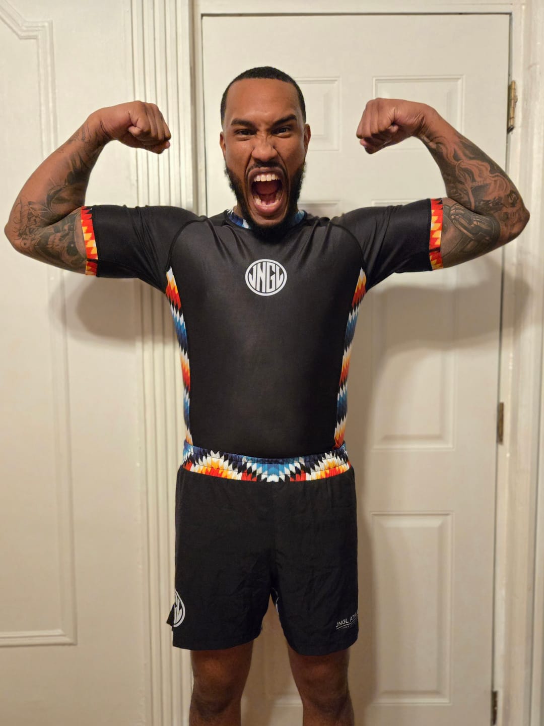 Customer photo review of Noche - Short Sleeve Rashguard Brazilian Jiu Jitsu