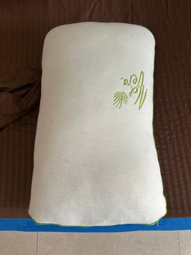 Customer photo review of Flo Adjustable Pillow (Fibre)