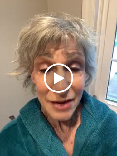 Customer video review of Kehyla Beauty - Mascara