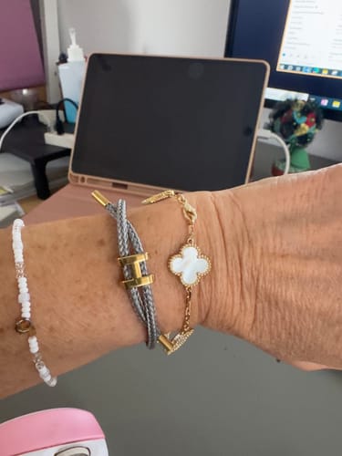 Customer photo review of Armband - Golden Harmony