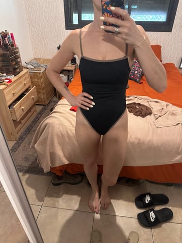Customer photo review of Bandeau Cut Swimsuit (Black)