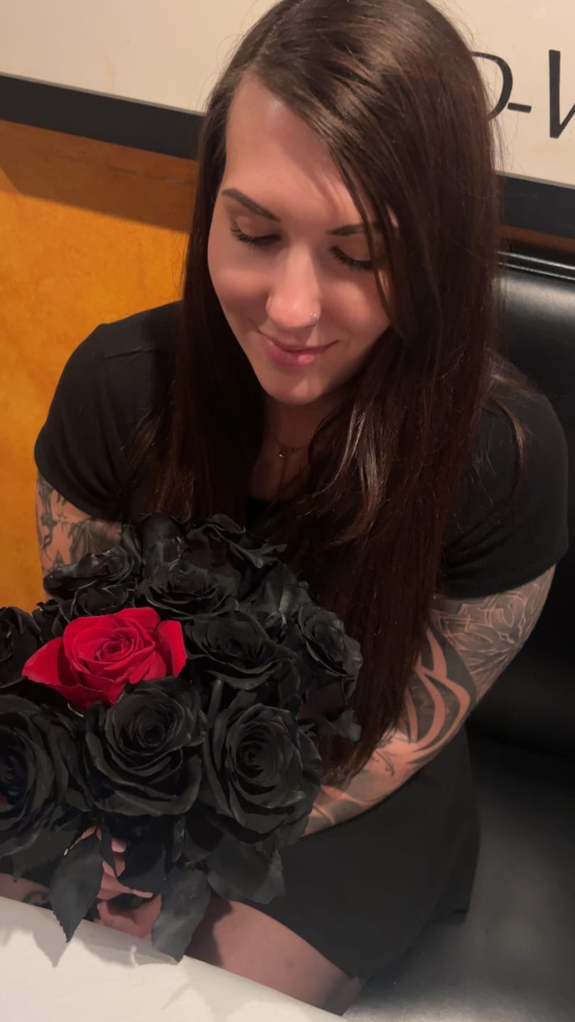 Customer photo review of Black Roses