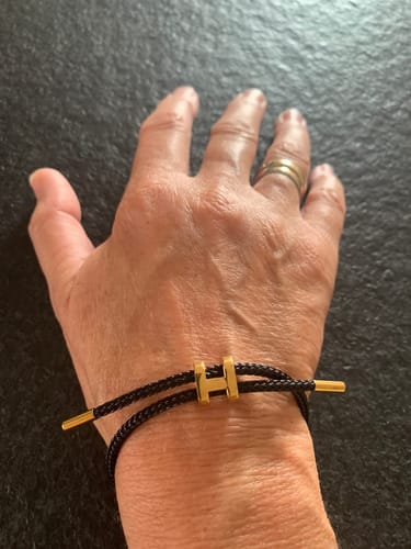 Customer photo review of Armband - Golden Harmony
