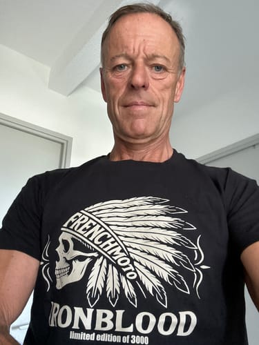 Customer photo review of T-SHIRT IRON BLOOD