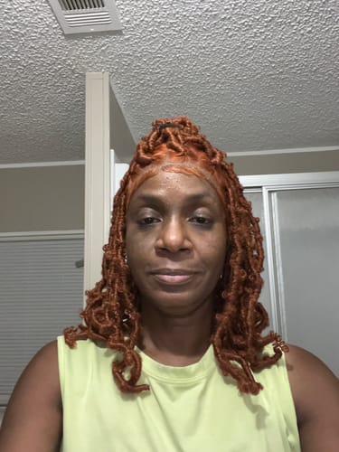Customer photo review of Short Butterfly Locs - Rebecca