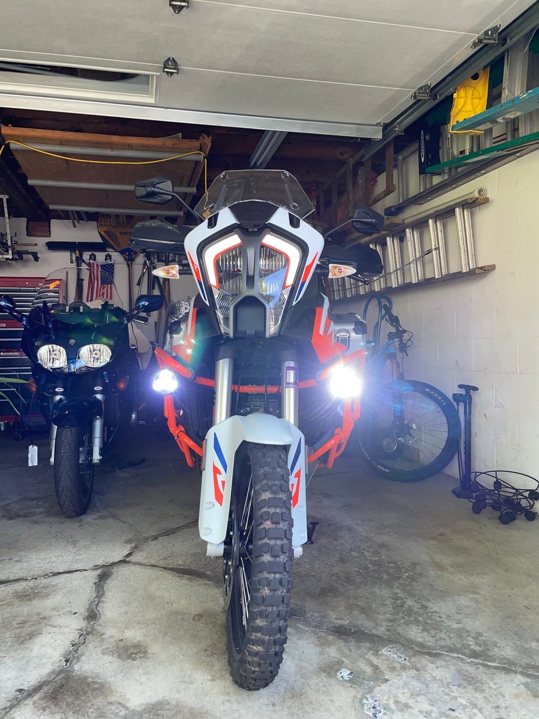 Customer photo review of D3 LED Driving Light Pods with DataDim™ Technology