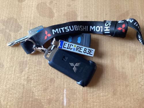 Customer photo review of Kennzeichen Schlüsselanhänger Mini Nummernschild Metall