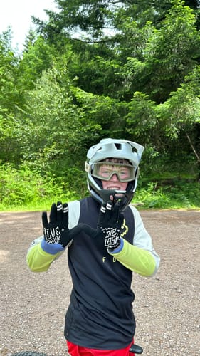 Customer photo review of Timeshift | Gravity Gloves