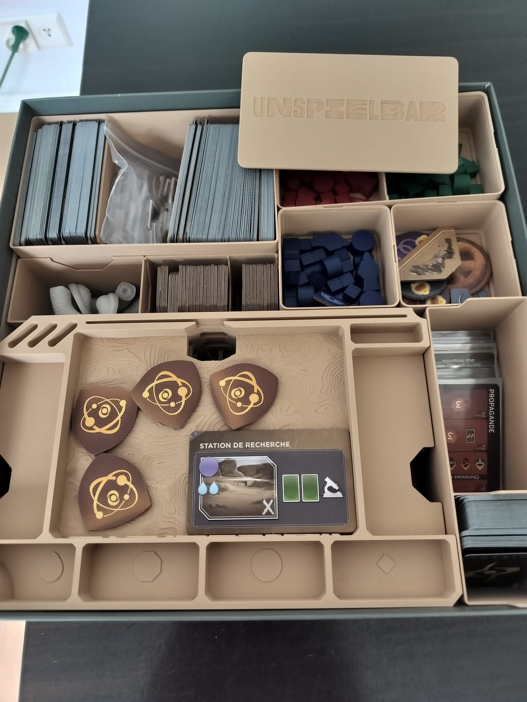 Customer photo review of "UPRISING" Insert + Player Boards