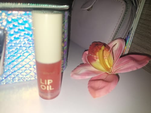 Customer photo review of LIP OIL